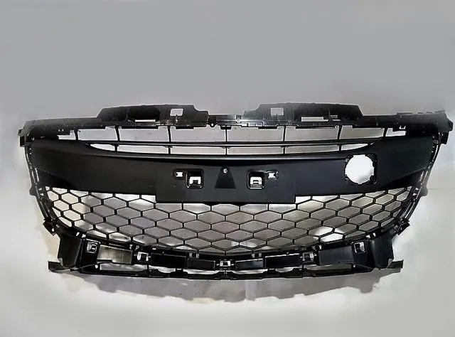 Решетка бампера M3 (BL) 2011-2013