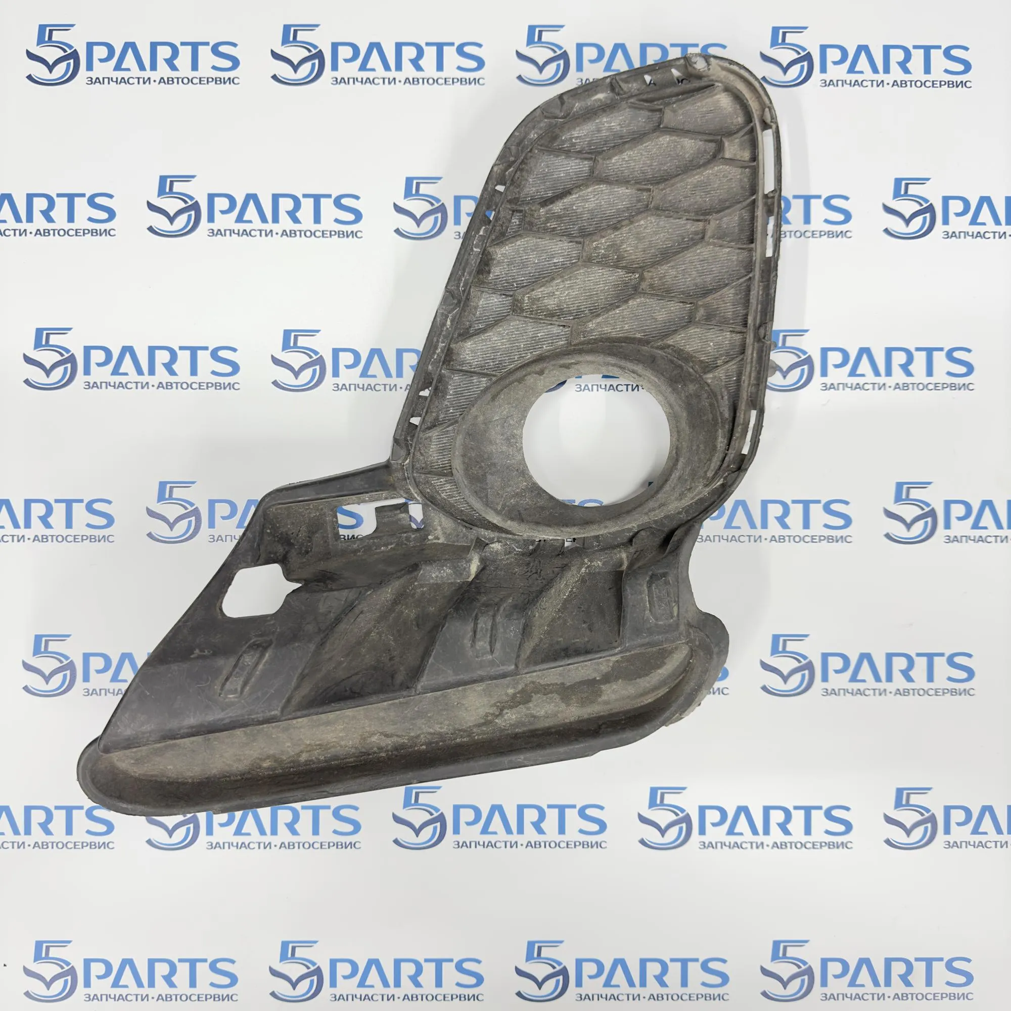 Рамка ПТФ левой M3 (BL) 2011-2013