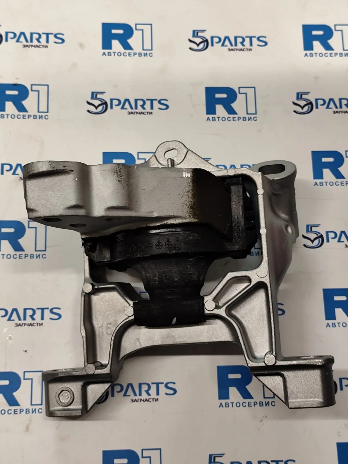 Опора двигателя правая M3 (BM) 2013-2016 1.6