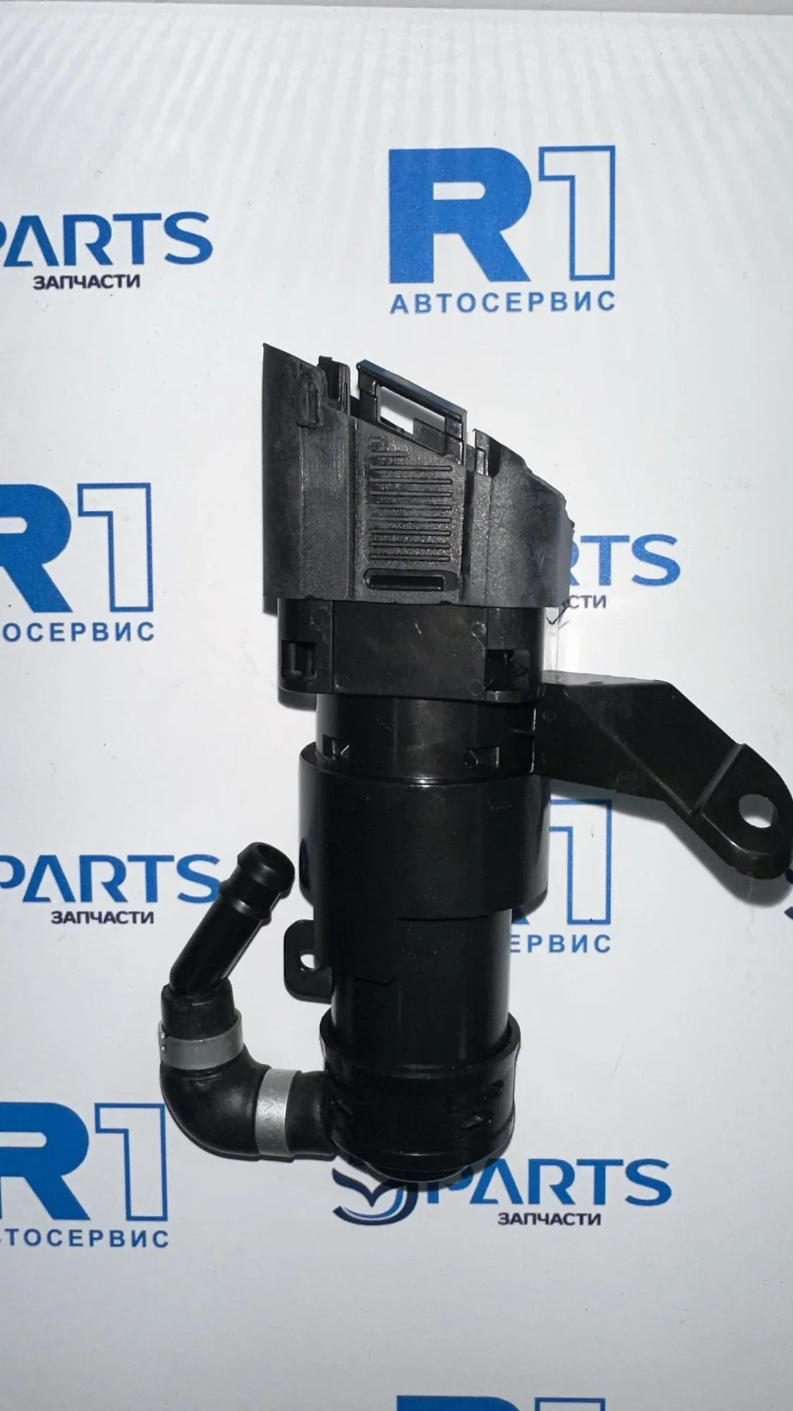 Насос омывателя фар левый M3 (BL) 2009-2011 