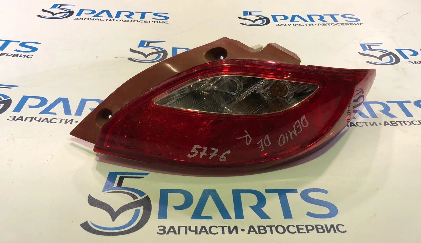 Фонарь внешний правый M2 (DE) 2007-2015