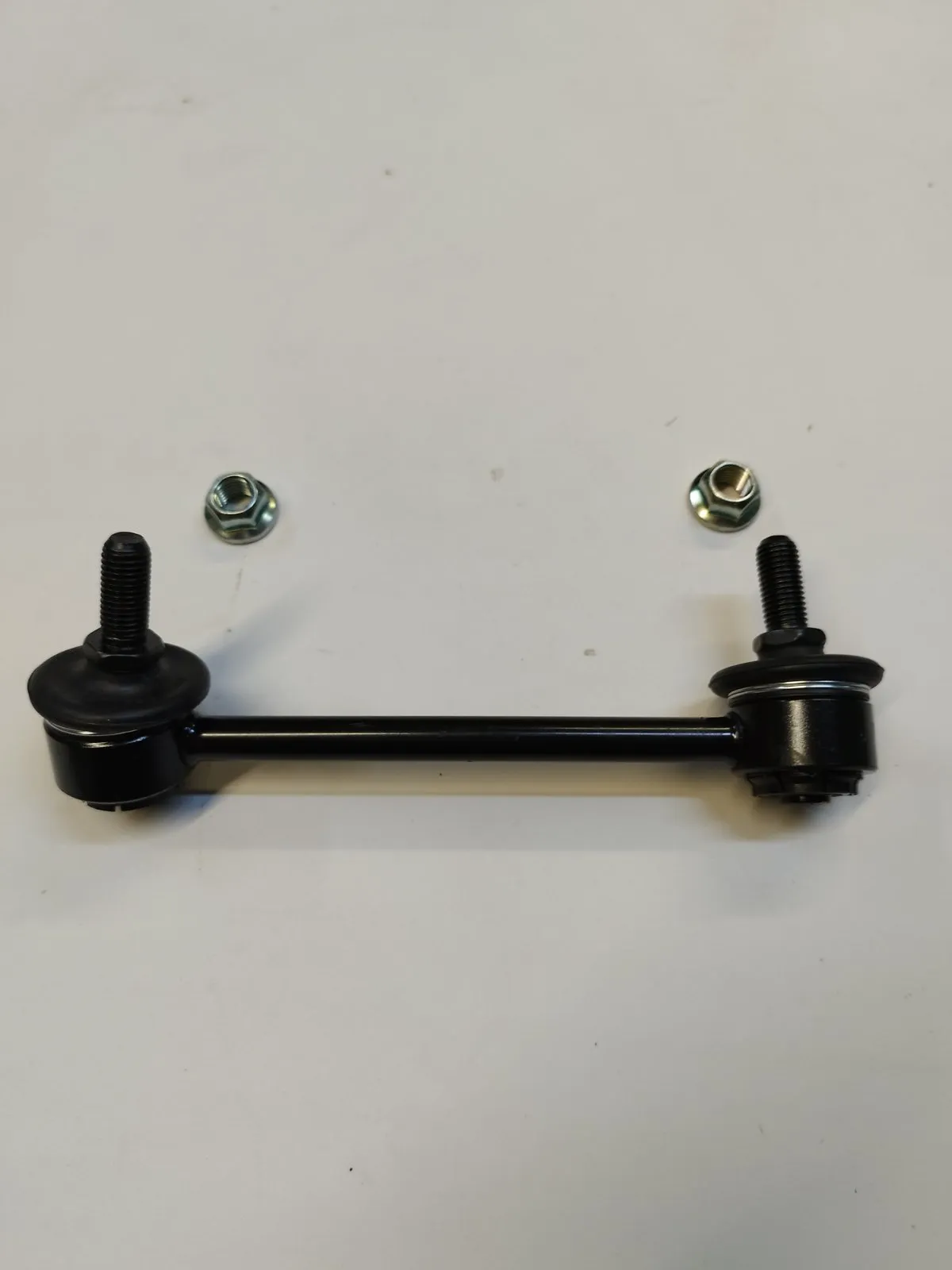 Стойка стабилизатора заднего правая M3, M6, CX-5