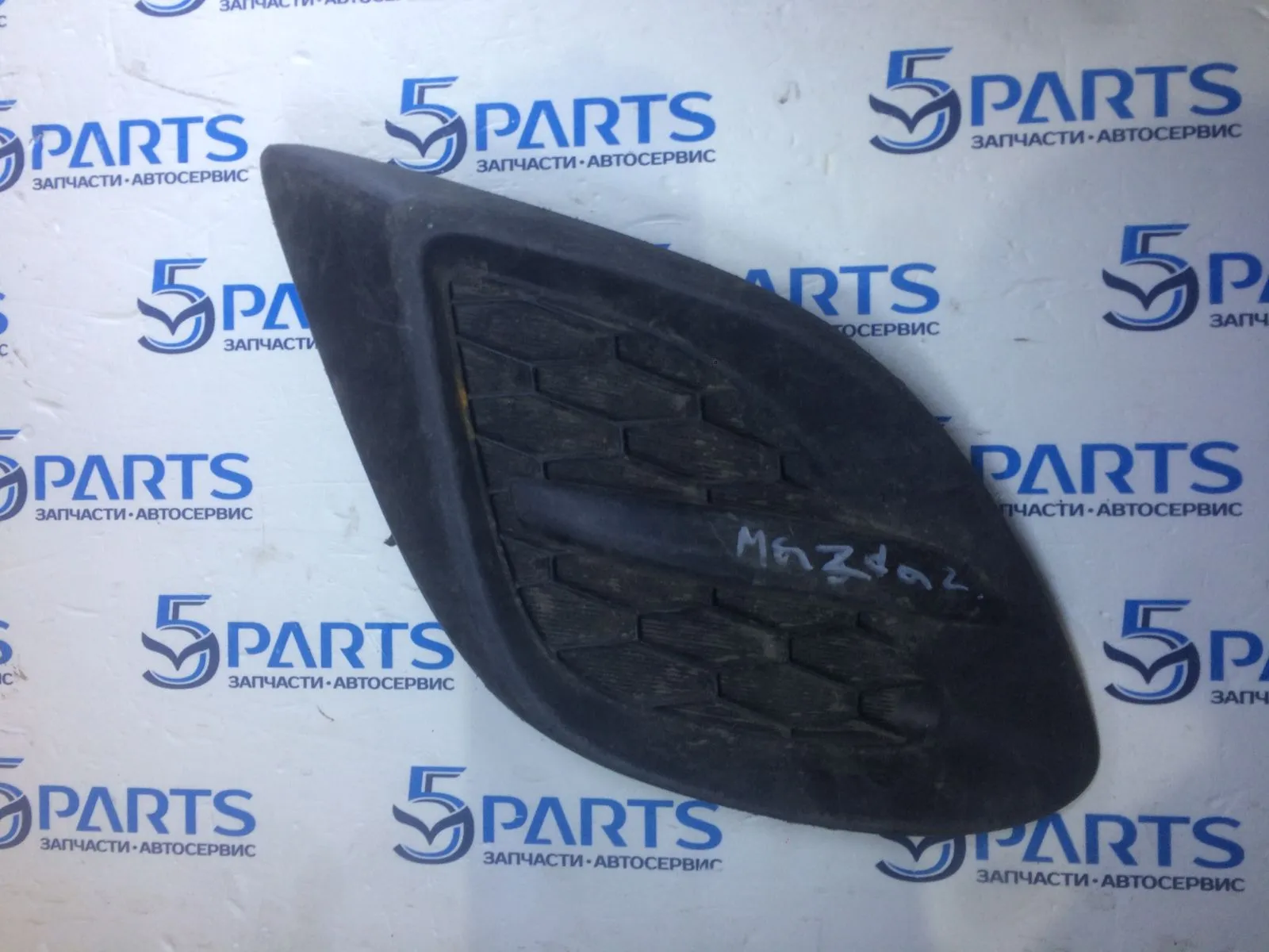 Заглушка ПТФ правой M2 (DE) 2010-2014