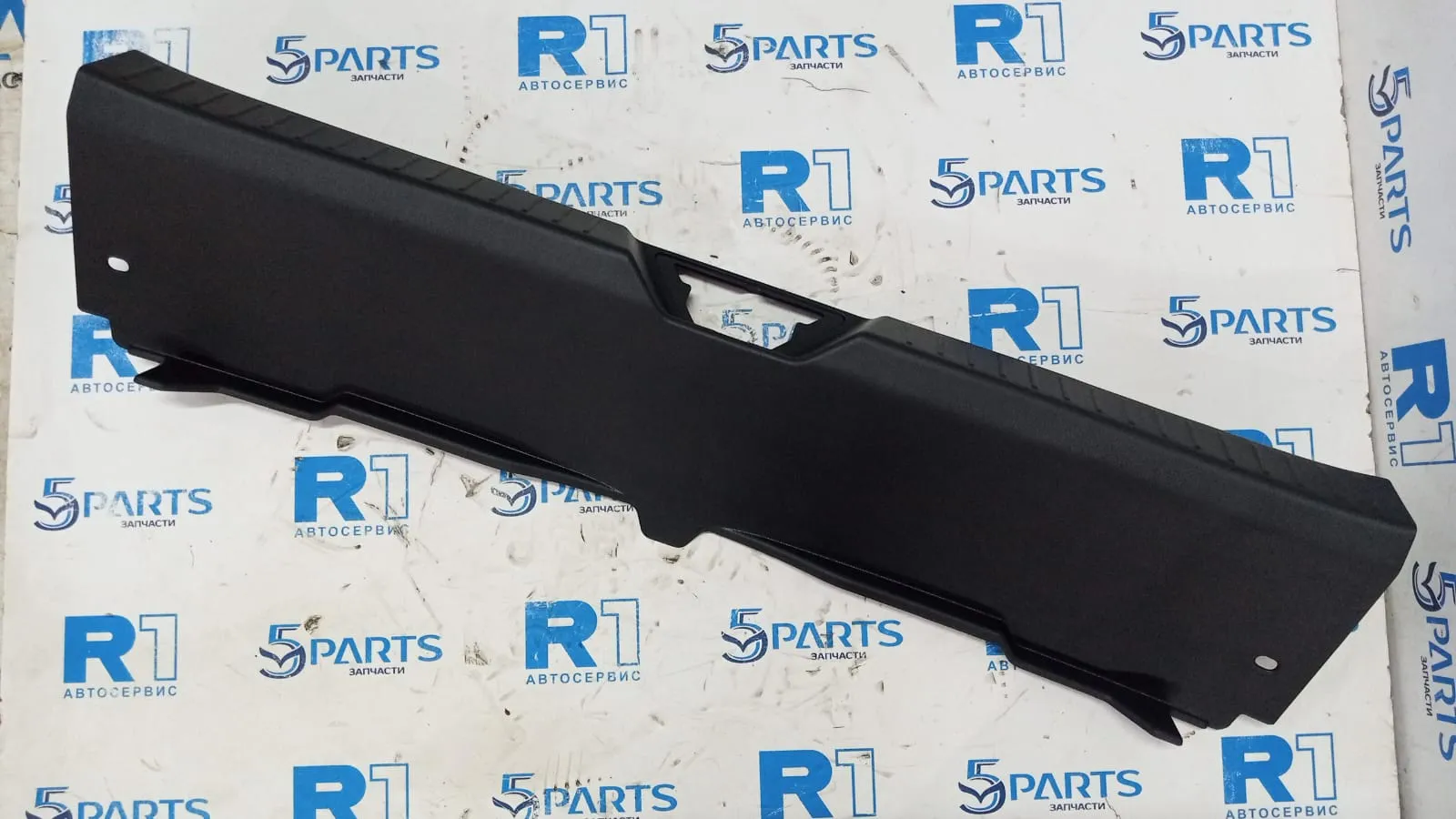 Накладка панели задней M3 (BM) HB 2013-2015