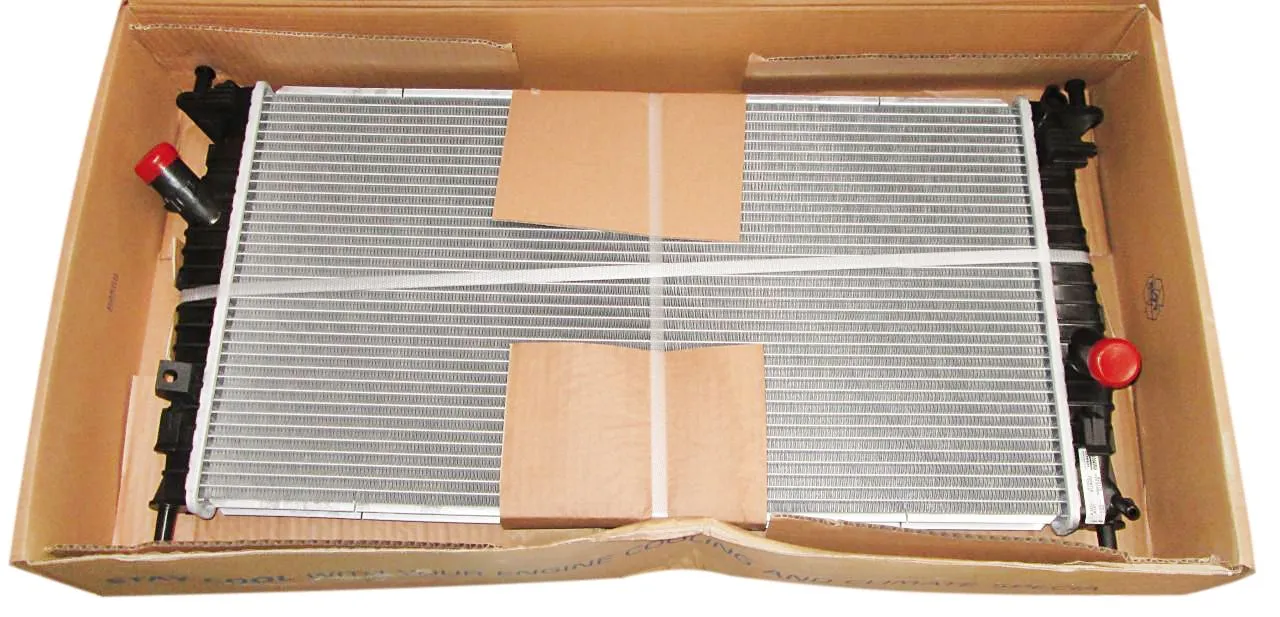 Радиатор охлаждения M3 (BK) 2003-2009