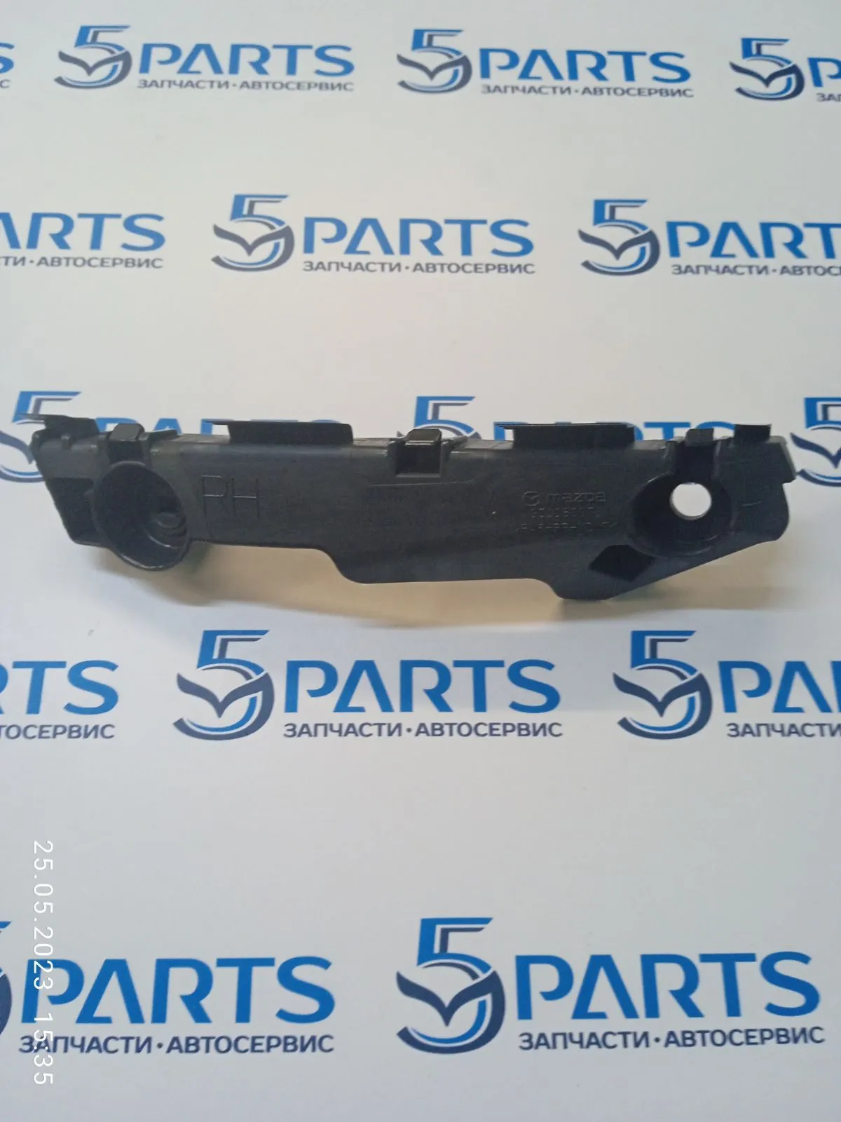 Кронштейн бампера переднего правый M6 (GH) 2007-2012