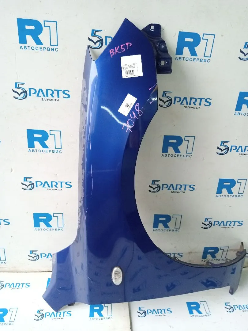 Крыло переднее правое M3 (BK) HB 2003-2009