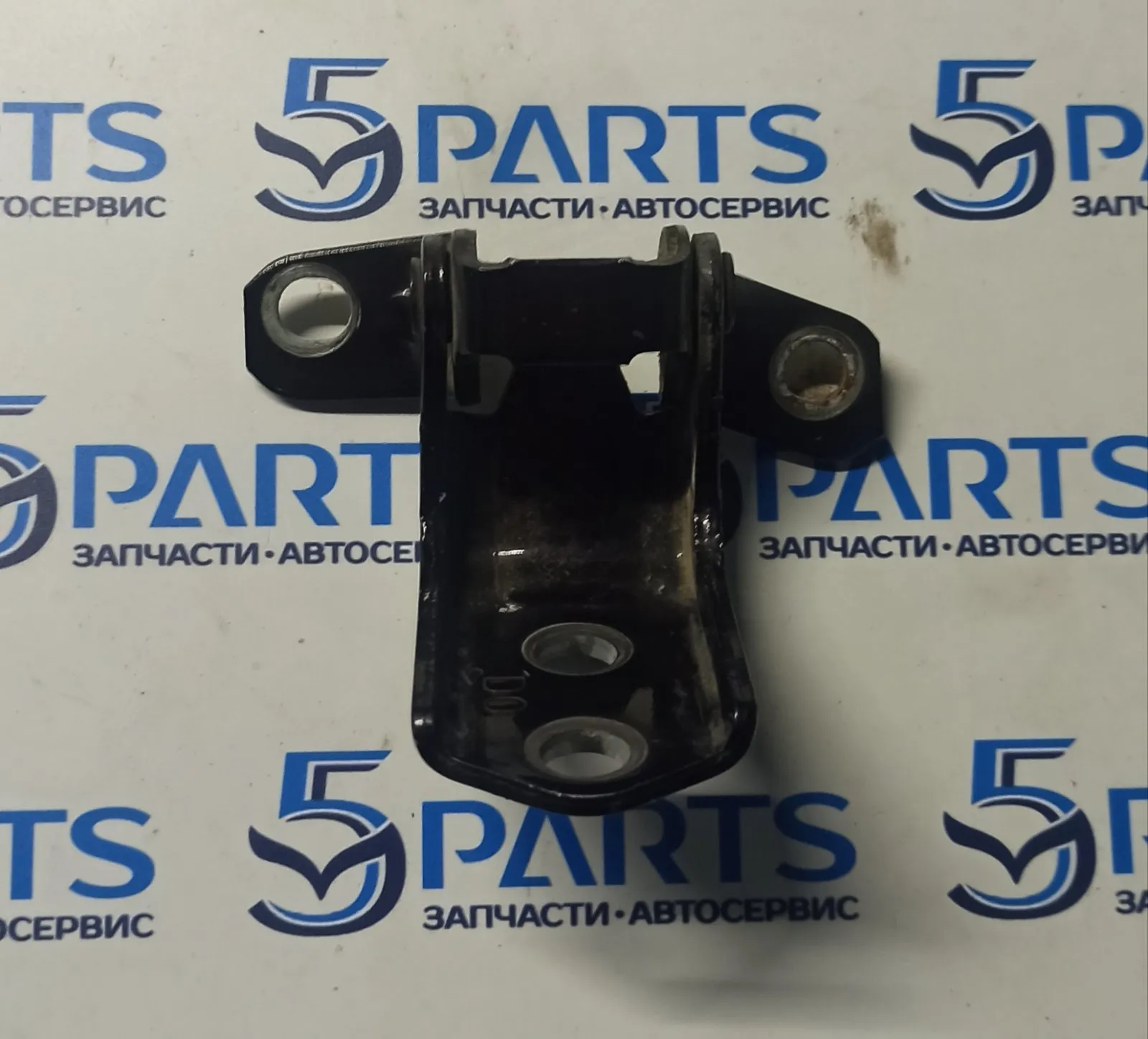 Петля двери задней левой нижняя M2 (DE), M3 (BL), CX-7, CX-9