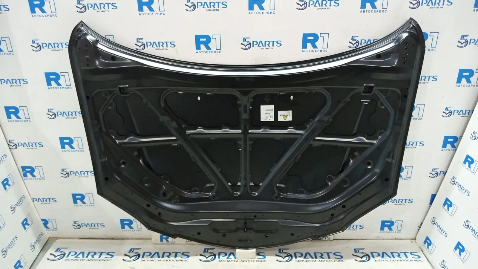 Капот M3 (BK) SDN 2003-2009