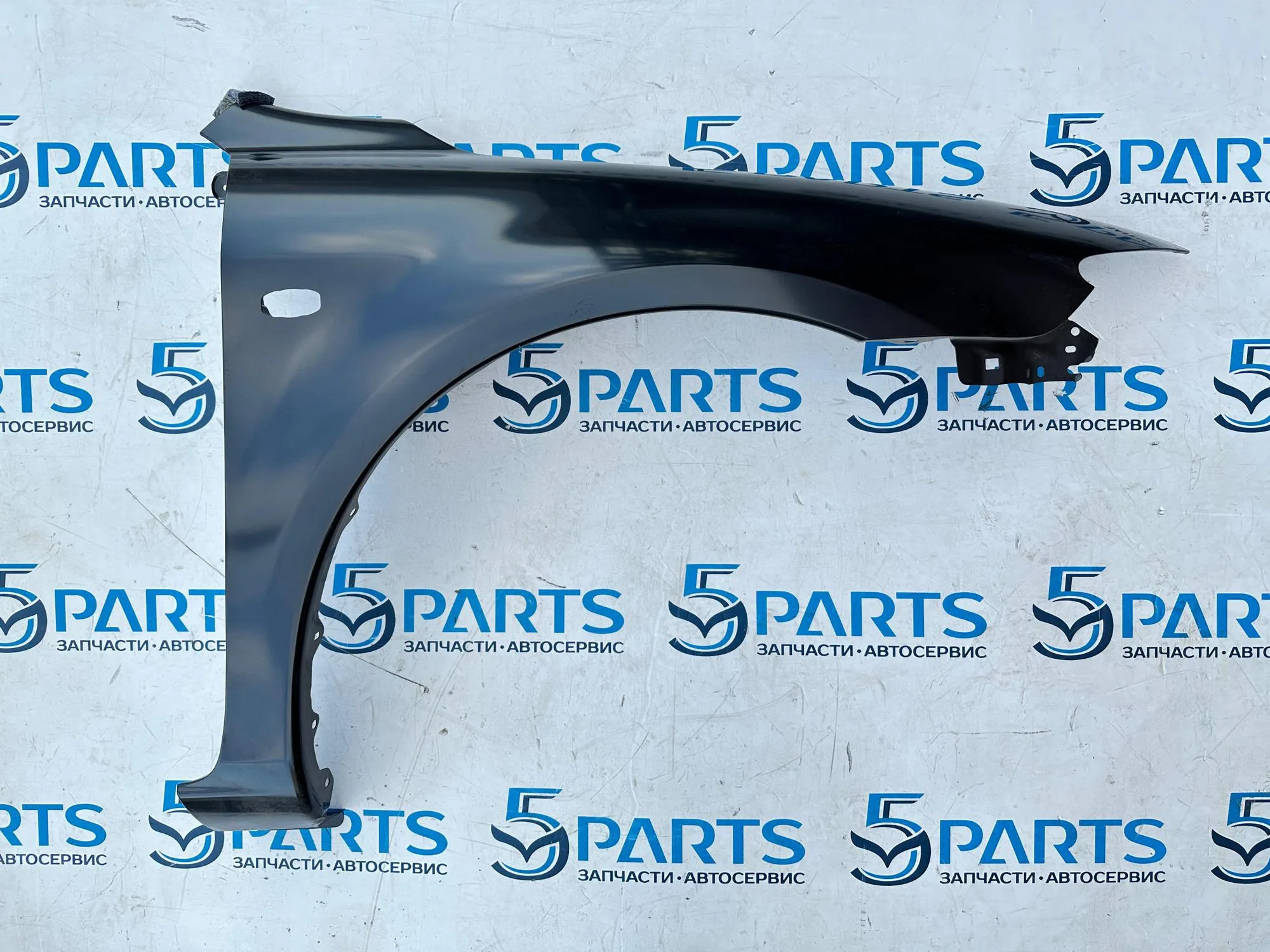 Крыло переднее правое M6 (GG) 2002-2007