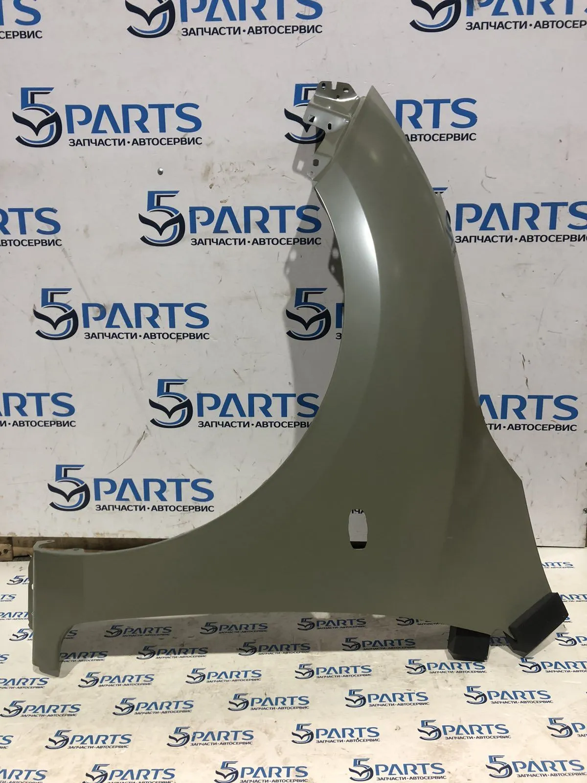 Крыло переднее правое M3 (BL) 2009-2012