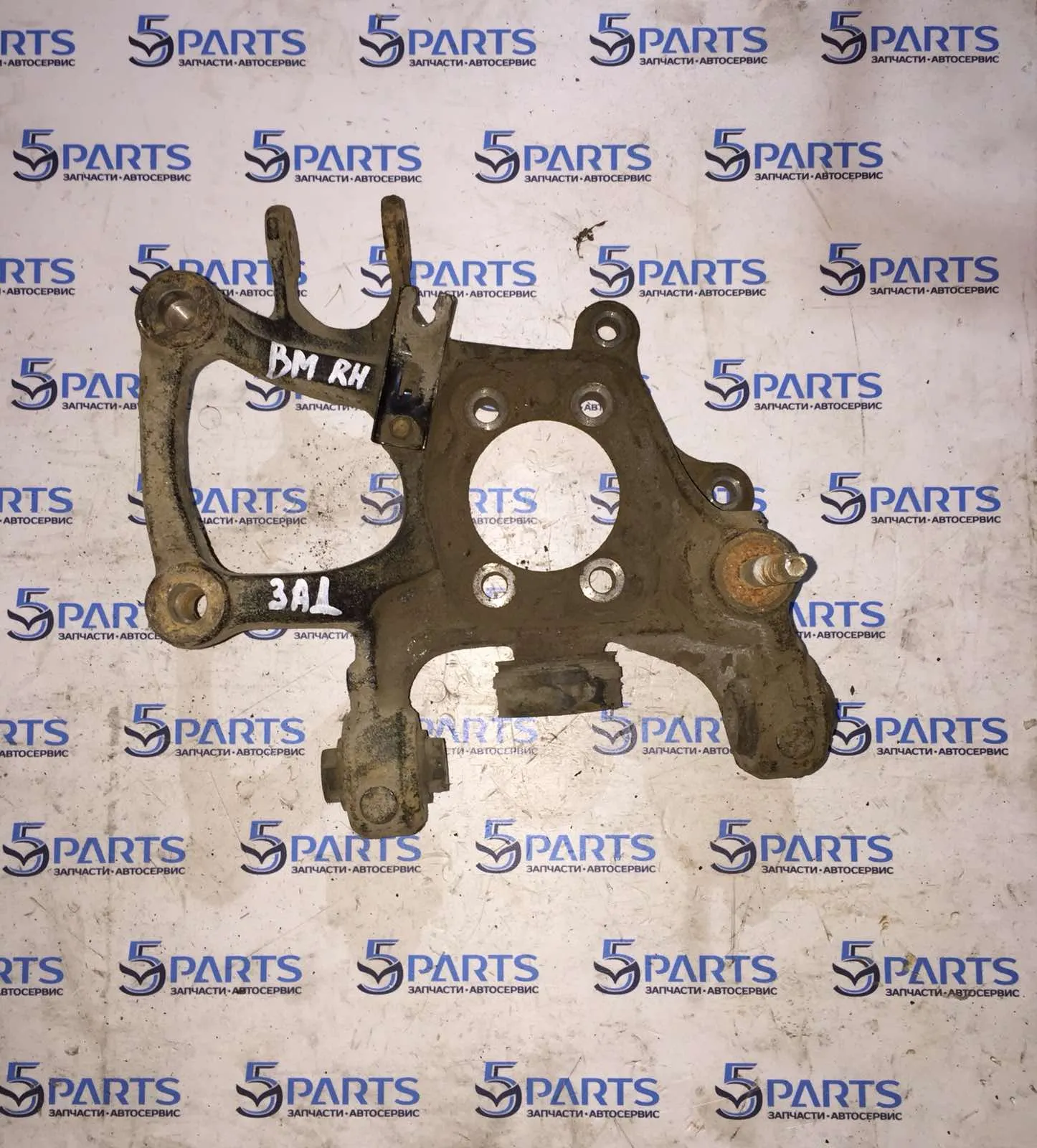 Кулак задний правый M3 (BM, BN) 2013-2018