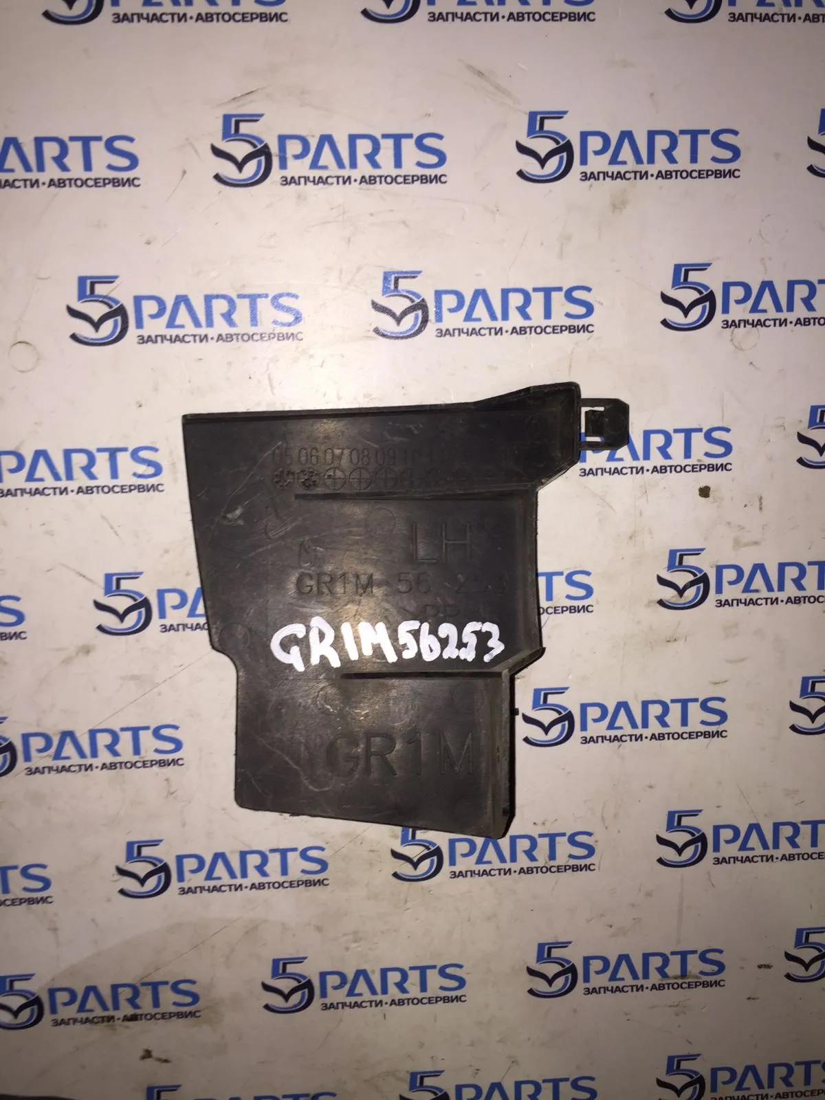 Дефлектор панели передней левый M6 (GG) 2002-2007