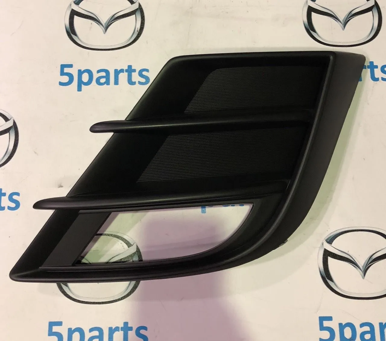 Рамка ПТФ левой M3 (BL) 2009-2011