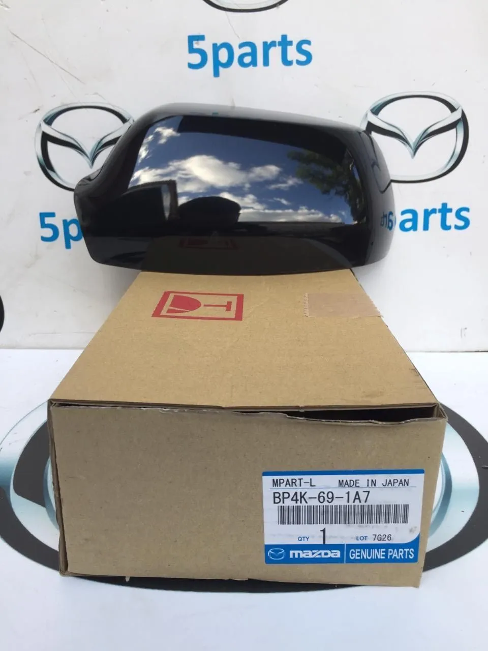 Крышка зеркала левого M3 (BK) 2003-2008, M6 (GG) 2002-2007