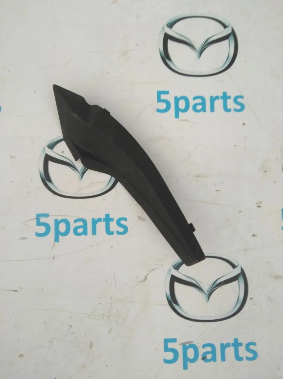 Накладка жабо правая M6 (GJ, GL) 2012-2022