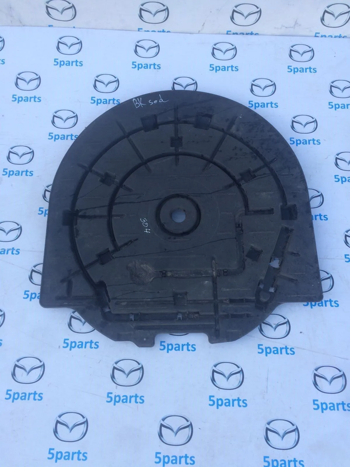 Крышка колеса запасного M3 (BK) SDN 2003-2009