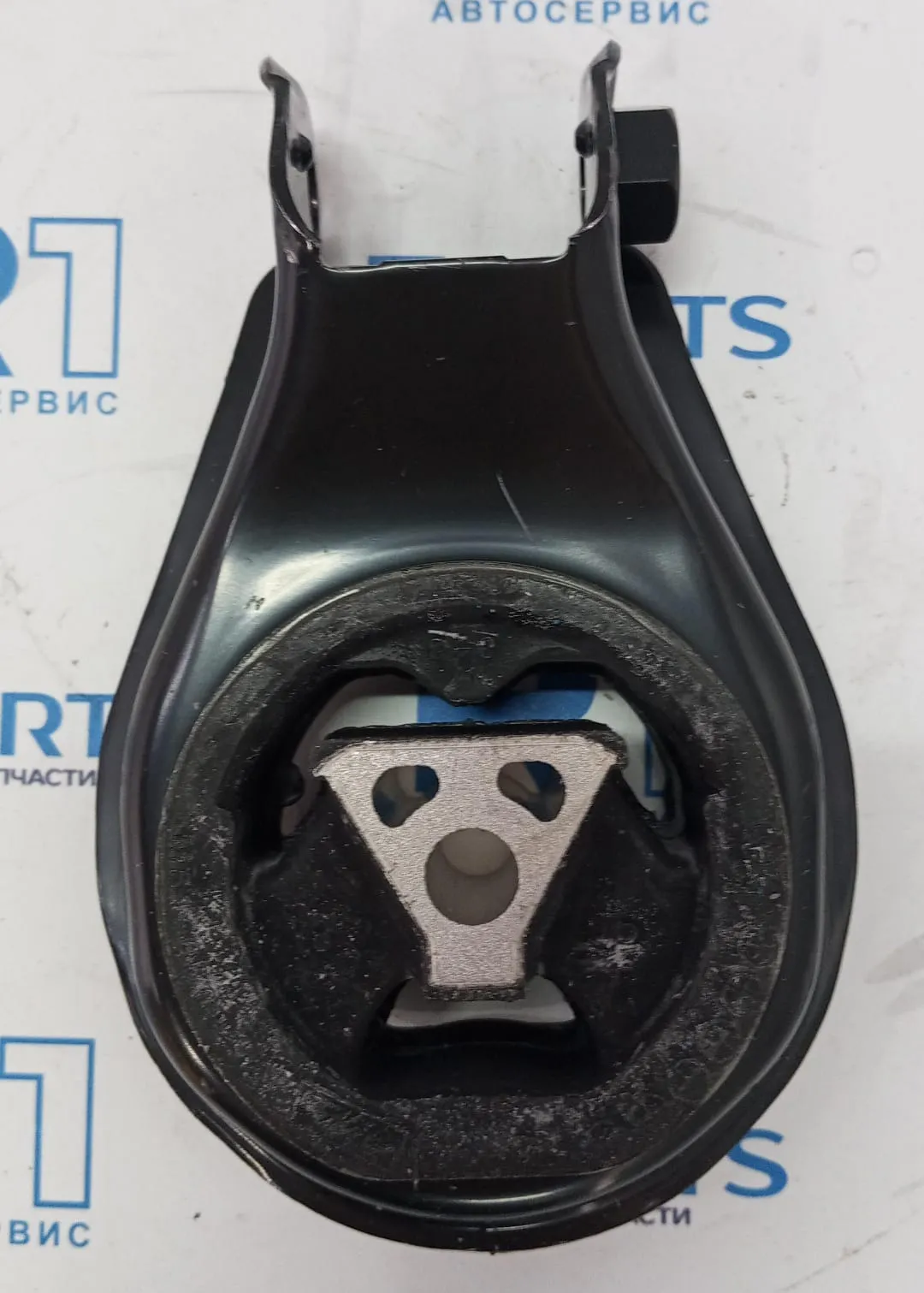 Опора двигателя задняя M3, M5 2003-2012