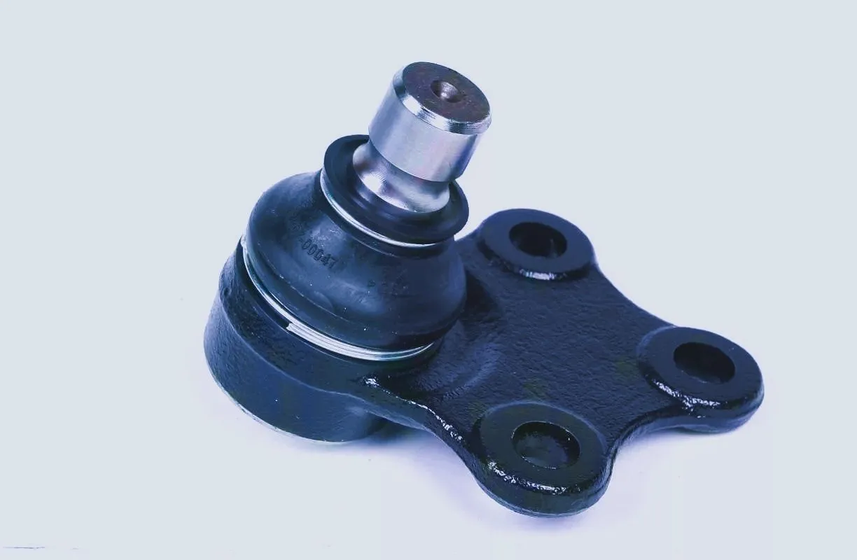 К чему приводит несвоевременная замена шаровой опоры Мазды?