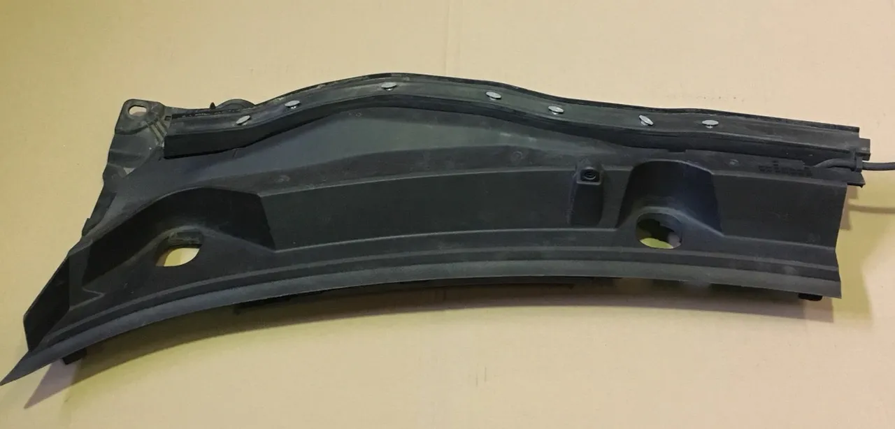 Жабо левое M6 (GJ) 2012-2017