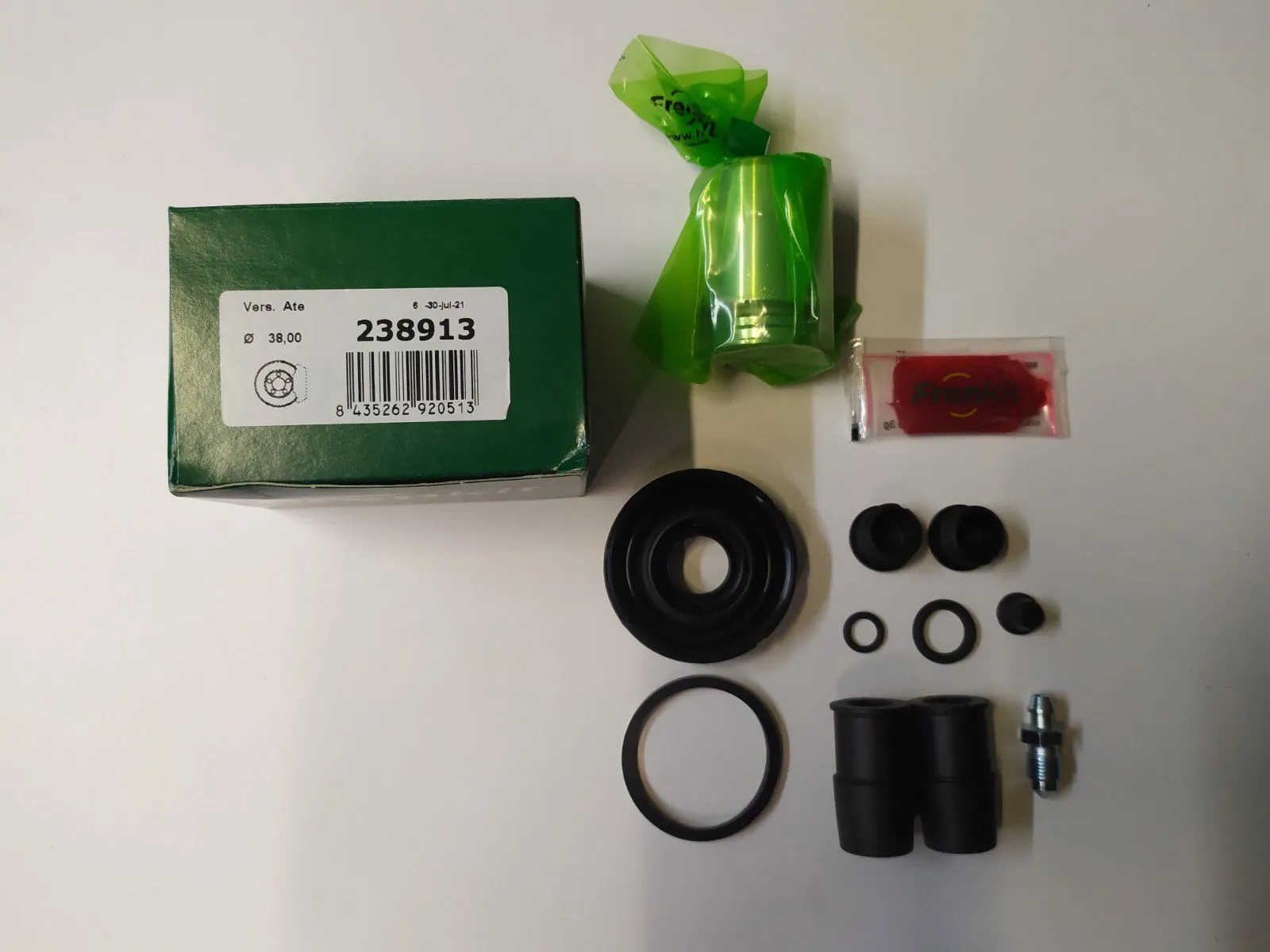 Поршень суппорта заднего M3 (BK,BL), M5 2003-20