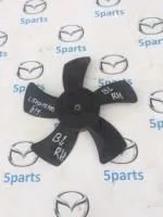 Крыльчатка вентилятора правая M3 (BL) 2009-2013 купить в Москве