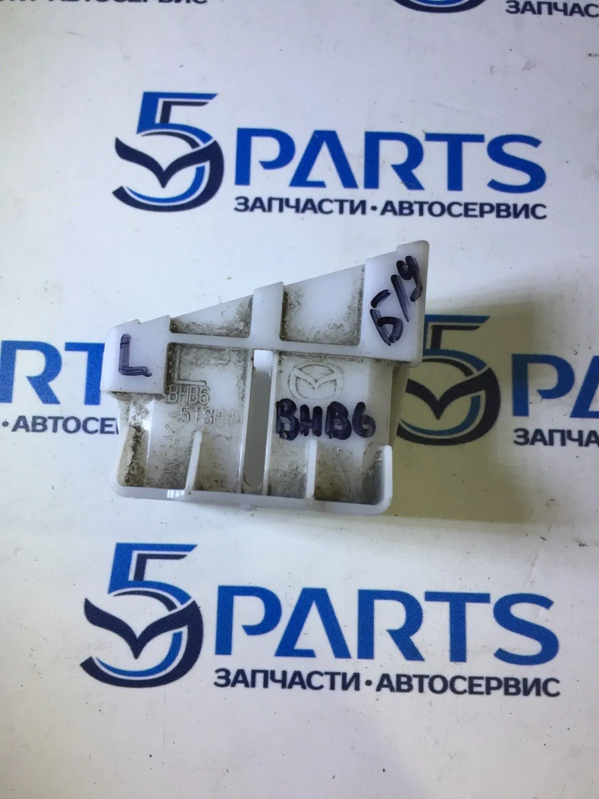 Кронштейн омывателя фар левый M3 (BL) 2011-2013