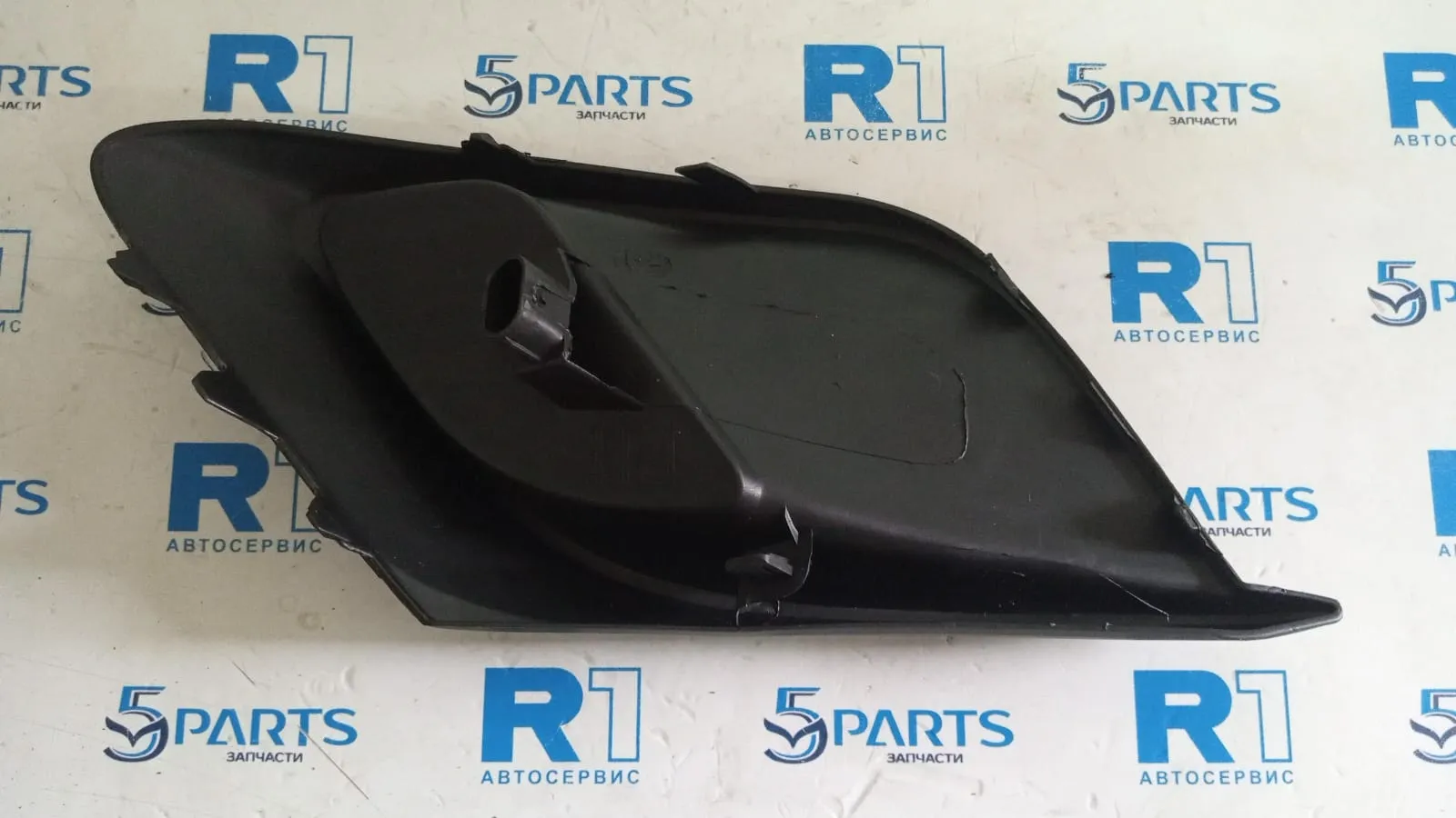 Заглушка ПТФ правой M3 (BM) 2014-2017