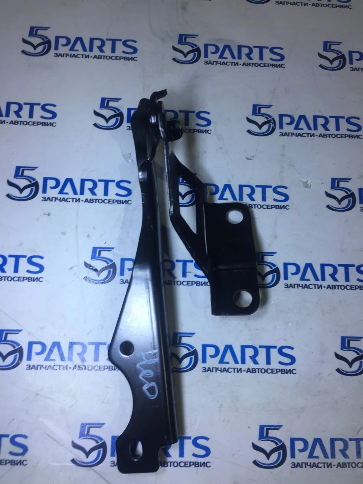 Петля капота левая M3 (BM) 2013-2016