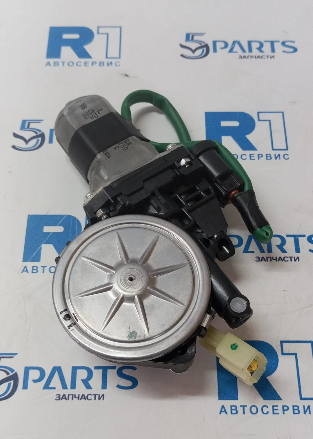 Мотор стеклоподьемника