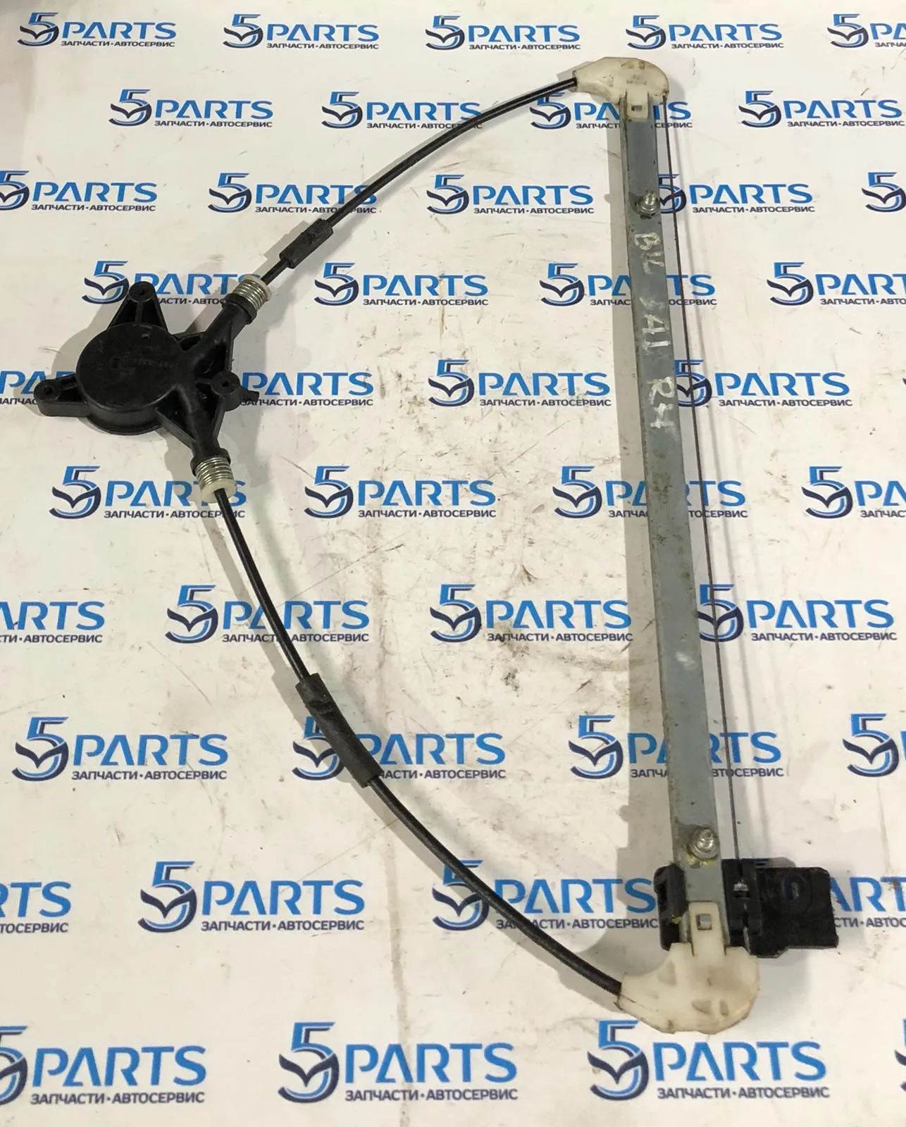 Стеклоподъемник двери задней правой M3 (BK) 2003-2009