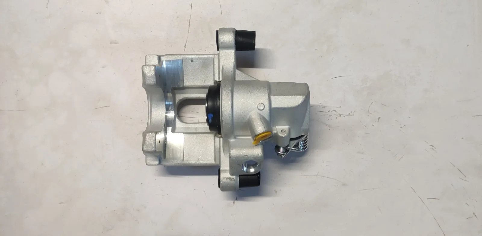 Суппорт тормозной задний левый M3 (BK,BL), M5 2003-2013