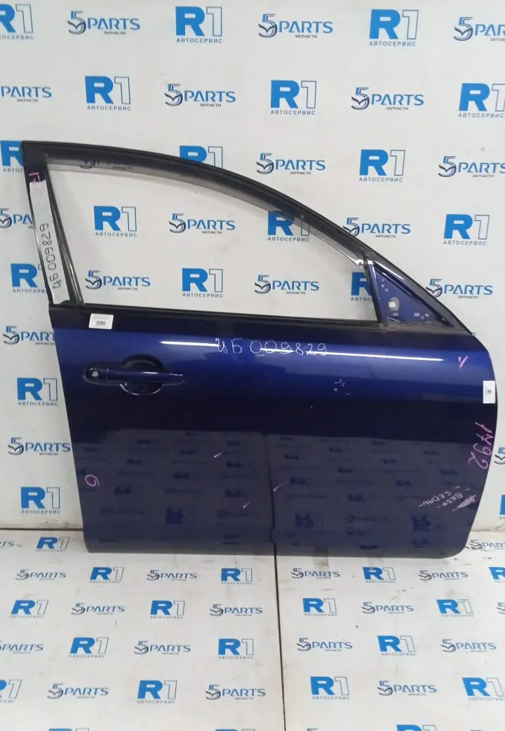 Дверь передняя правая M3 (BK) SDN 2003-2009