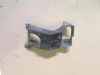 Кронштейн омывателя фар правый M3 (BK) SDN 2003-2006 SPORT купить в Москве