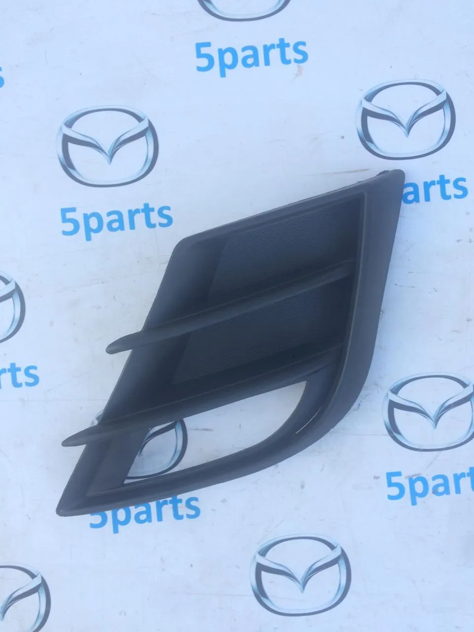 Рамка ПТФ левой M3 (BL) 2009-2011