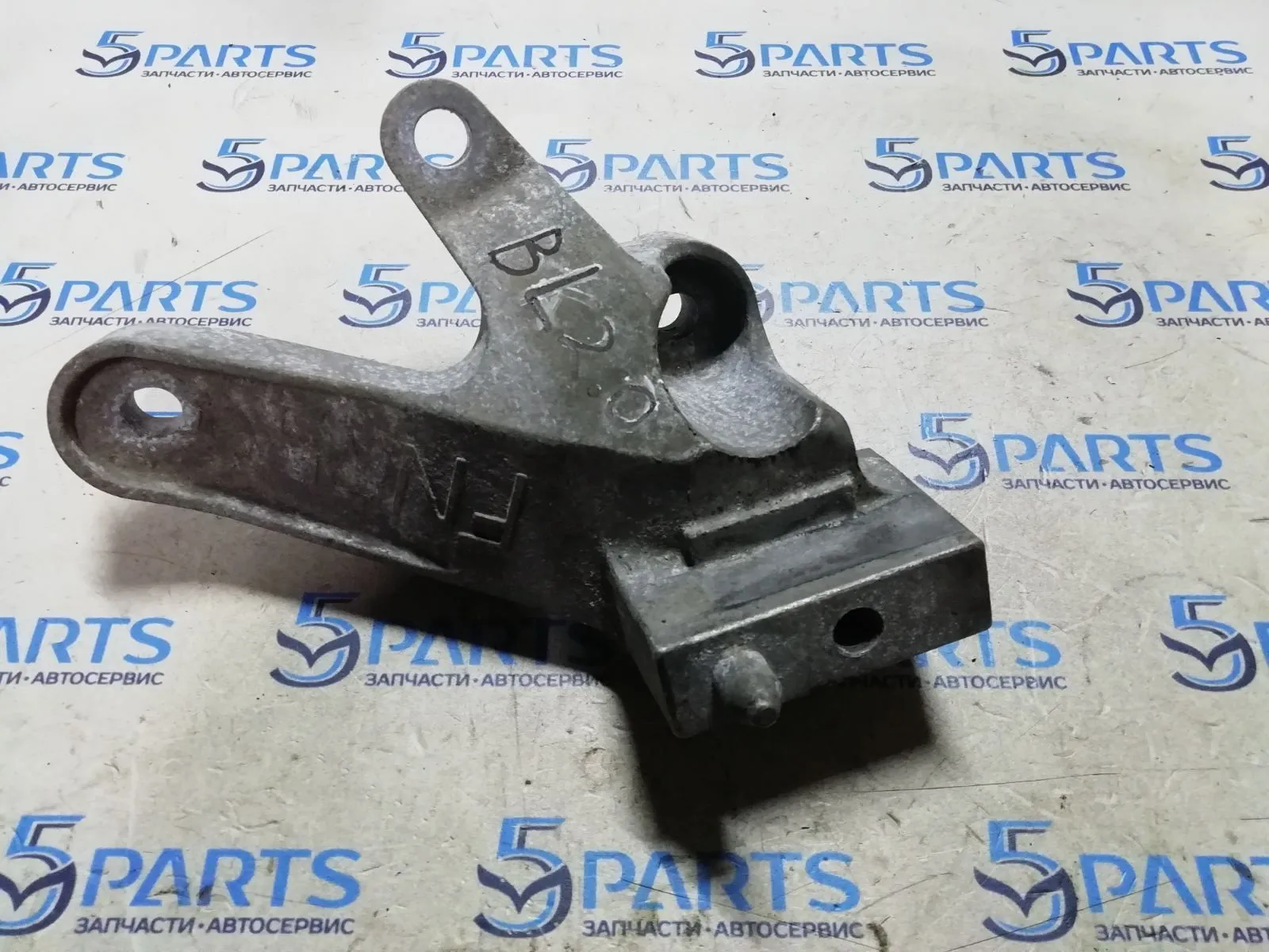 Кронштейн АКПП M3, M5 2.0 2009-2012