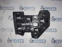 Кронштейн решетки радиатора левый M3 (BM)  2013-2017 купить в Москве