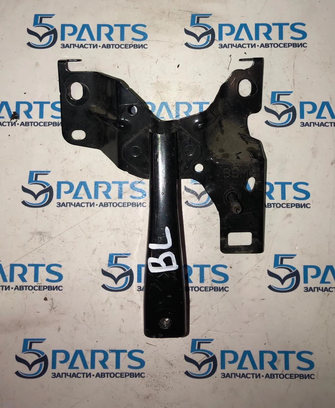 Стойка замка капота M3 (BL) 2009-2012