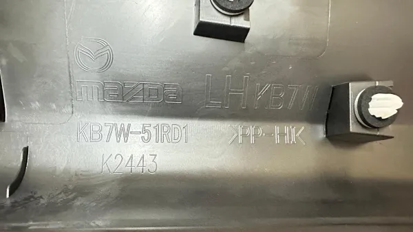 Молдинг двери задней левый нижний CX-5 (KF) 2017-2022 купить в Москве