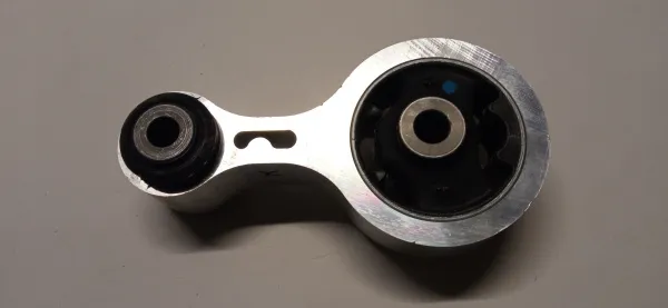 Опора двигателя задняя M6 (GH) 2007-2012 купить в Москве