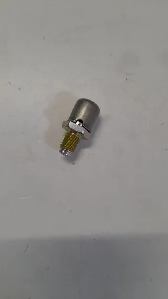 Сапун заднего редуктора M3,M6,CX-5 купить в Москве