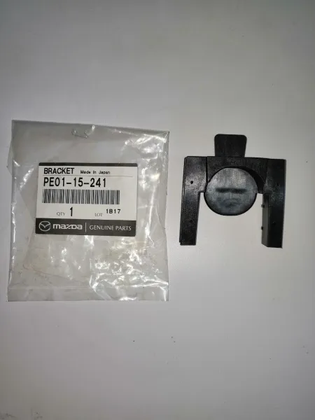 Кронштейн радиатора верхний M3, M6, CX-5 купить в Москве