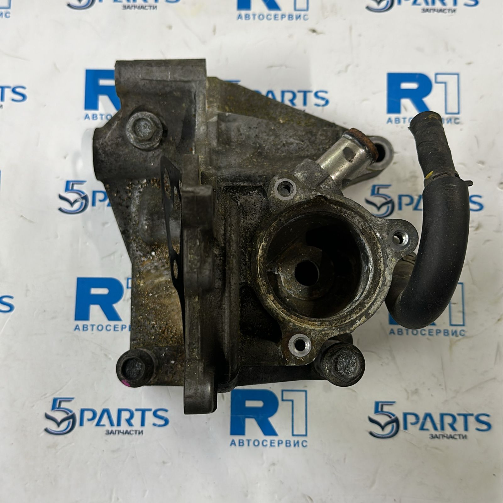 Корпус термостата и помпы M3, M6, CX-5 (SH) 2.2 DISEL